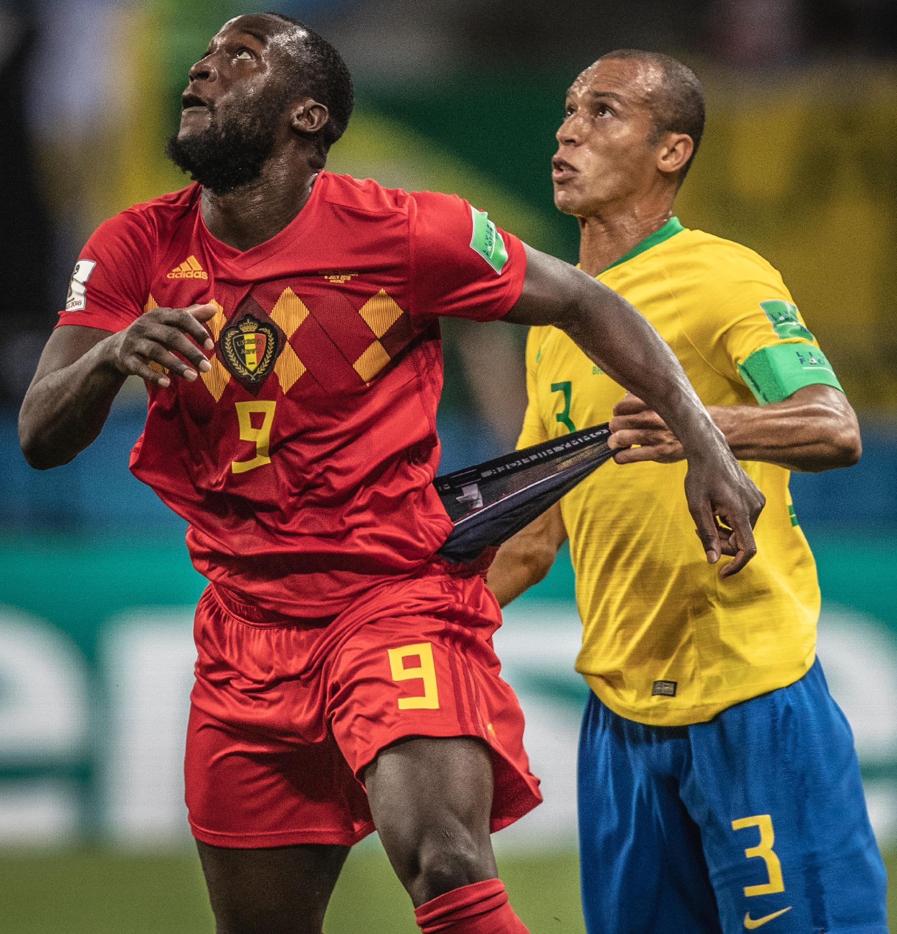 Fotos da Copa 2018: Duelo Miranda x Lukaku quase faz belga ...