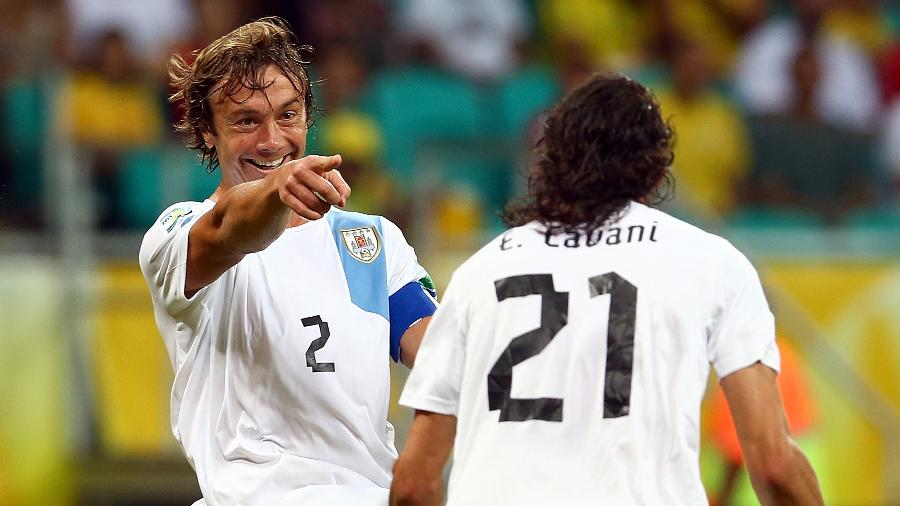 Lugano e Cavani na Copa das Confederações de 2013 - Robert Cianflone/Getty Images