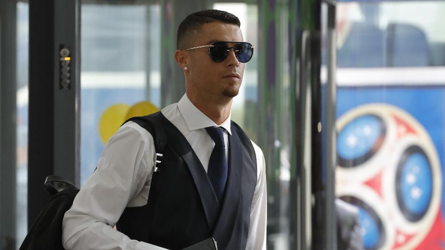 Cristiano Ronaldo embarca de volta para Lisboa após eliminação de Portugal na Copa do Mundo da Rússia - Tatyana Makeyeva/Reuters
