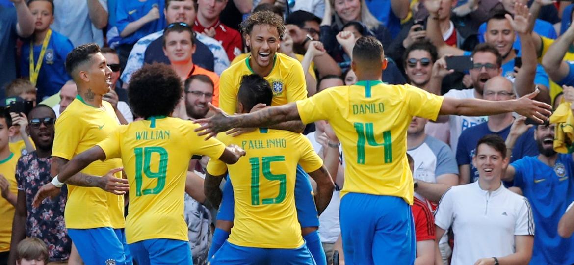 Seleção brasileira comemora gol de Neymar contra a Croácia - Andrew Boyers/Reuters