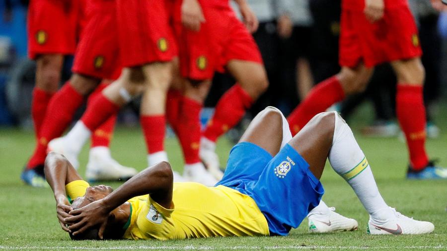 Fernandinho se lamenta após eliminação do Brasil para a Bélgica - REUTERS/Gleb Garanich