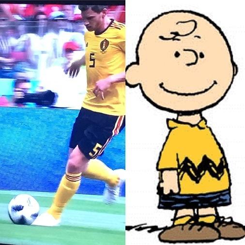 O uniforme da Bélgica chamou a atenção, bela homenagem ao Charlie Brown - Reprodução/Twitter