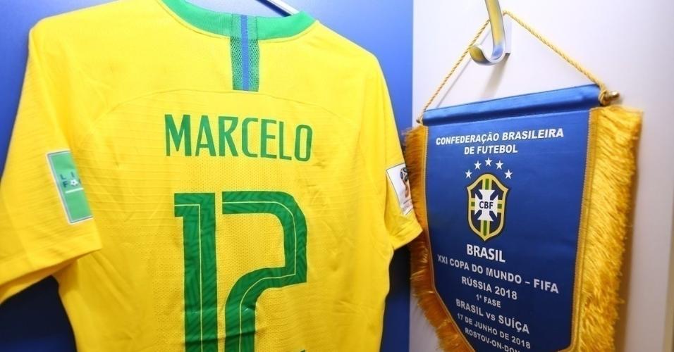 Capitão da seleção brasileira, camisa de Marcelo é guardada junta com a flâmula