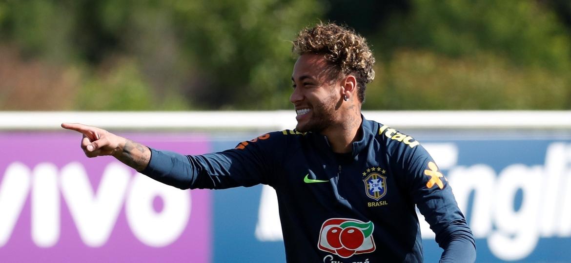 Neymar no treino da seleção brasileira; situação do atacante fez a seleção convocar dois preparadores próximos a ele - Reuters/Matthew Childs