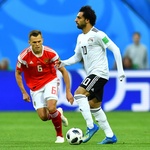 Egito na Copa 2018: Solitário, Salah só tem VAR como parceiro e sai  desolado de estreia em Copa - UOL Copa do Mundo 2018