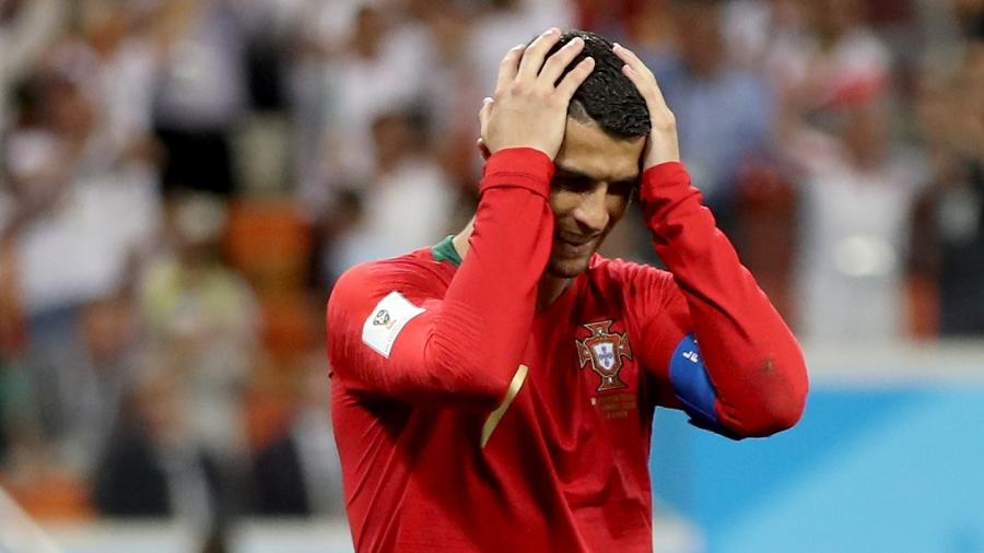 Cristiano Ronaldo lamenta cobrança de pênalti perdida durante duelo entre Irã e Portugal - Clive Brunskill/Getty Images