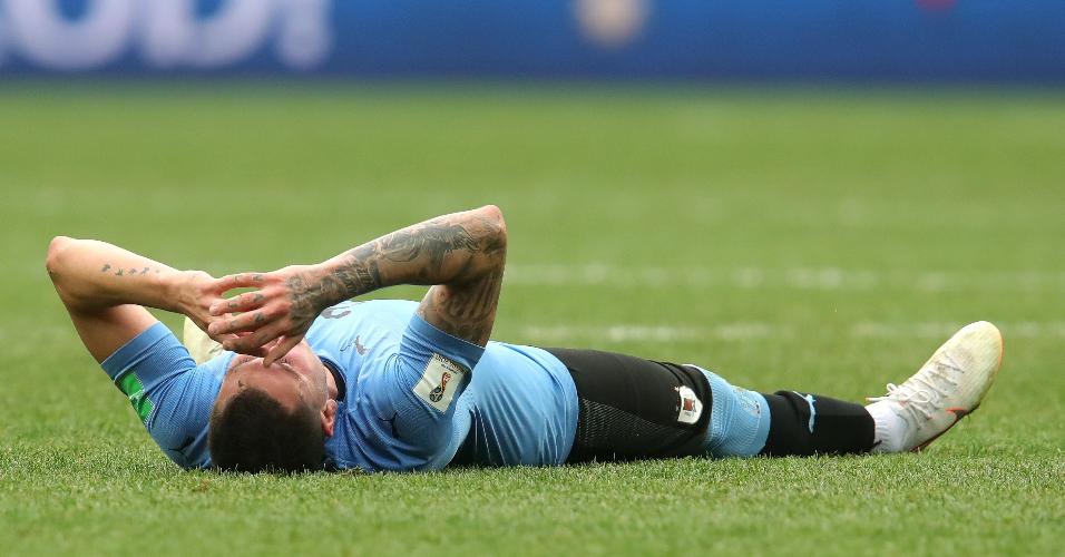 Gimenez chora após derrota do Uruguai para a França