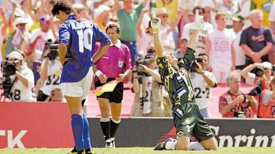 Roberto Baggio, após desperdiçar o pênalti que decidiu a Copa-1994 - Folha Imagem
