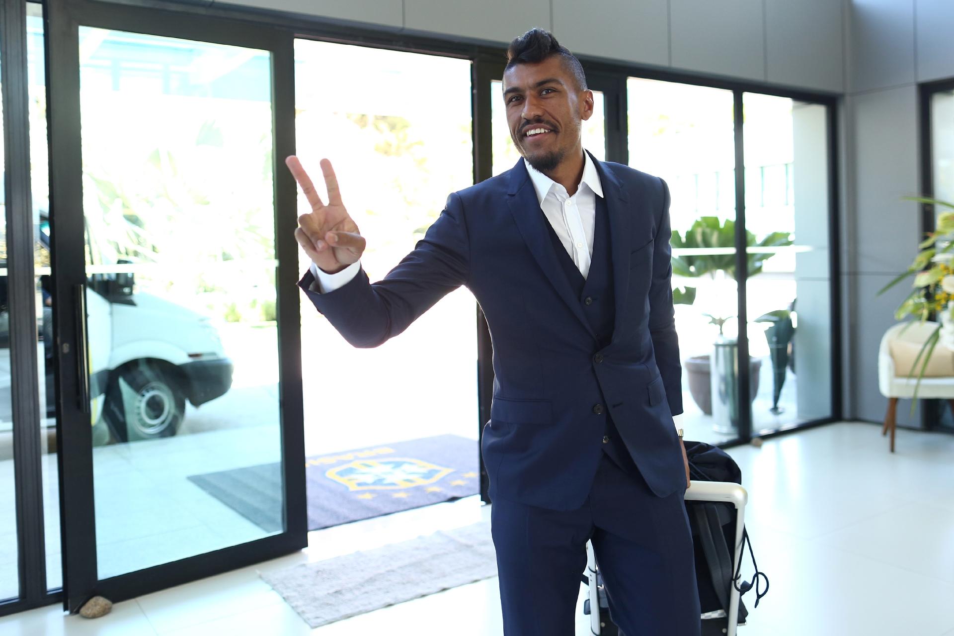 Paulinho chega à Granja Comary para se apresentar à seleção brasileira - Lucas Figueiredo/CBF