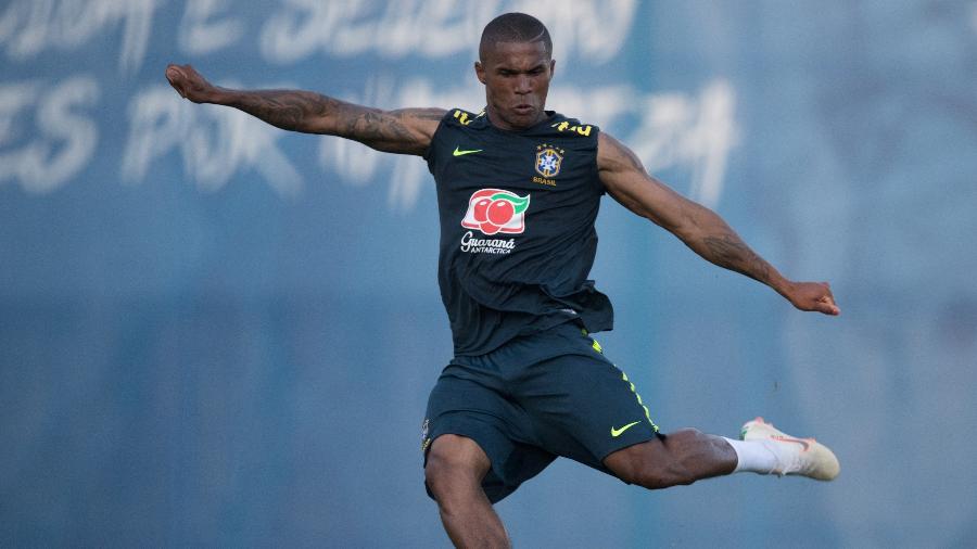 Douglas Costa integrou o elenco da seleção na Copa do Mundo da Rússia - Pedro Martins / MoWA Press