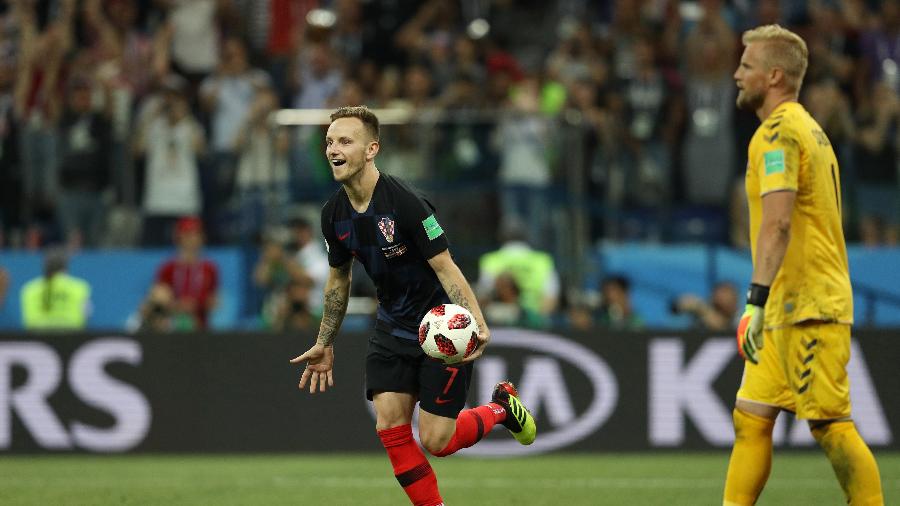 Ivan Rakitic comemora vaga da Croácia às quartas de final contra a Dinamarca - Patrick Smith - FIFA/FIFA via Getty Images