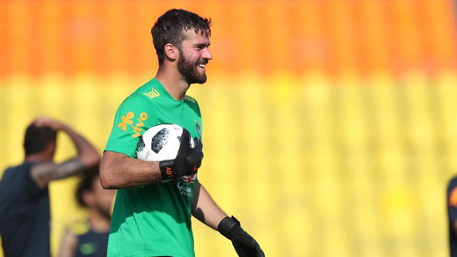 Alisson está em alta no mercado europeu após temporada de destaque pela Roma - Lucas Figueiredo/CBF