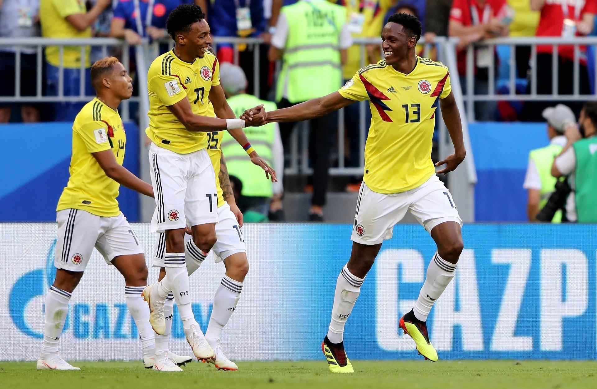 Mina (camisa 13) celebra o gol da Colômbia contra Senegal - Getty Images