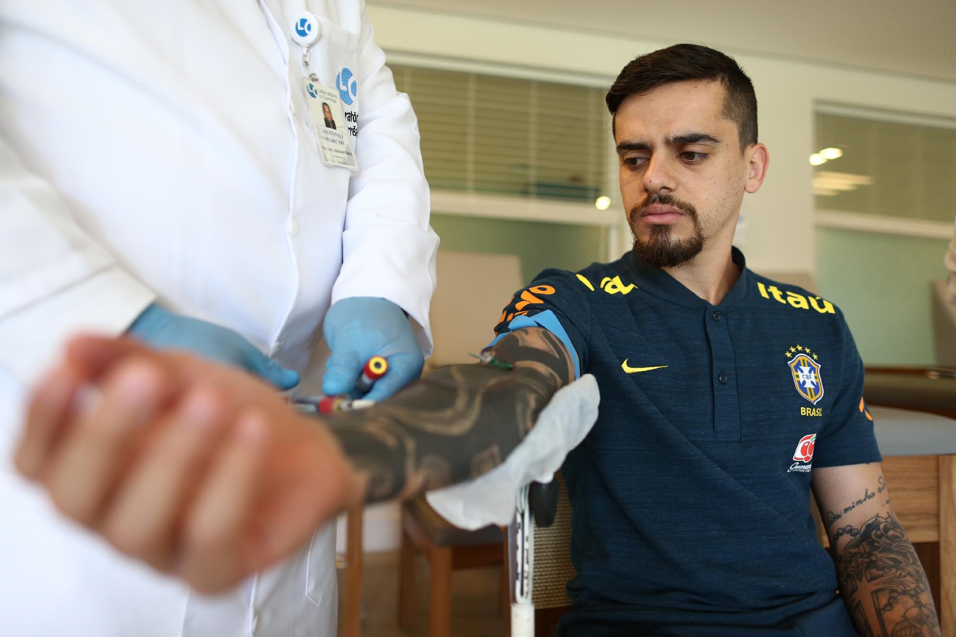 Fagner passa por exame de sangue na Granja Comary - Lucas Figueiredo/CBF