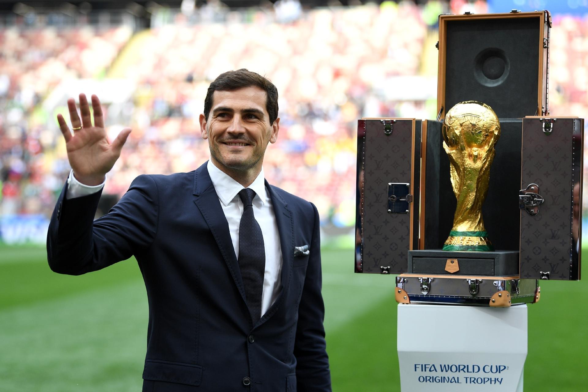 Campeão com a Espanha no Mundial de 2010, Iker Casillas participa de cerimônia de abertura da Copa do Mundo - Getty Images