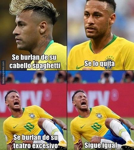 "Tiram sarro do seu cabelo, ele corta. Tiram sarro do seu teatro excessivo, e ele continua igual" - Reprodução/Facebook