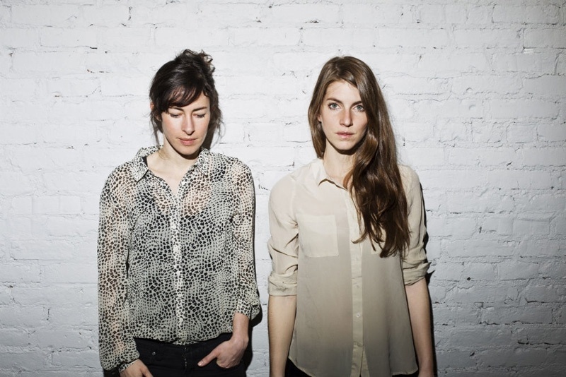 Dupla suíça de indie pop BOY - Danielle Romeo