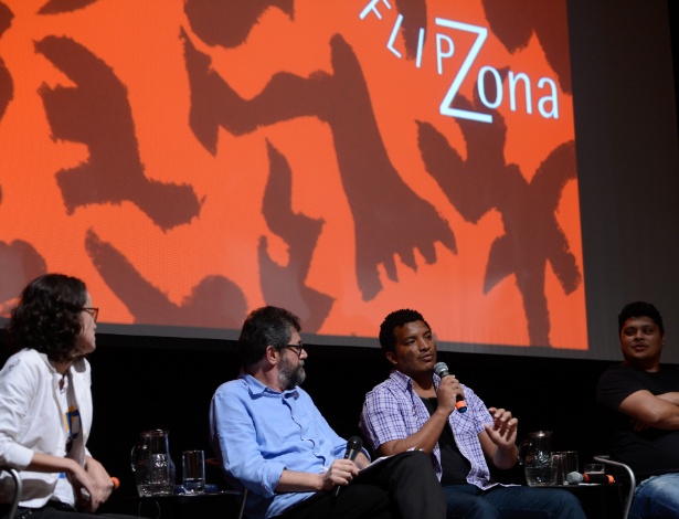 1º.jul.2015 - Os escritores Jéssica Oliveira, Marçal Aquino, Márcio du Coqueiral e Diego Moraes falam na Flip - Tomaz Silva/Agência Brasil