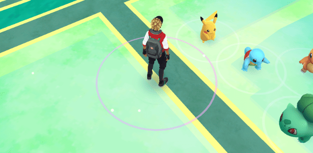 Utilizando recursos de realidade aumentada, "Pokémon GO" permite coletar monstrinhos usando mapas da vida real e a câmera do celular - Reprodução/Polygon