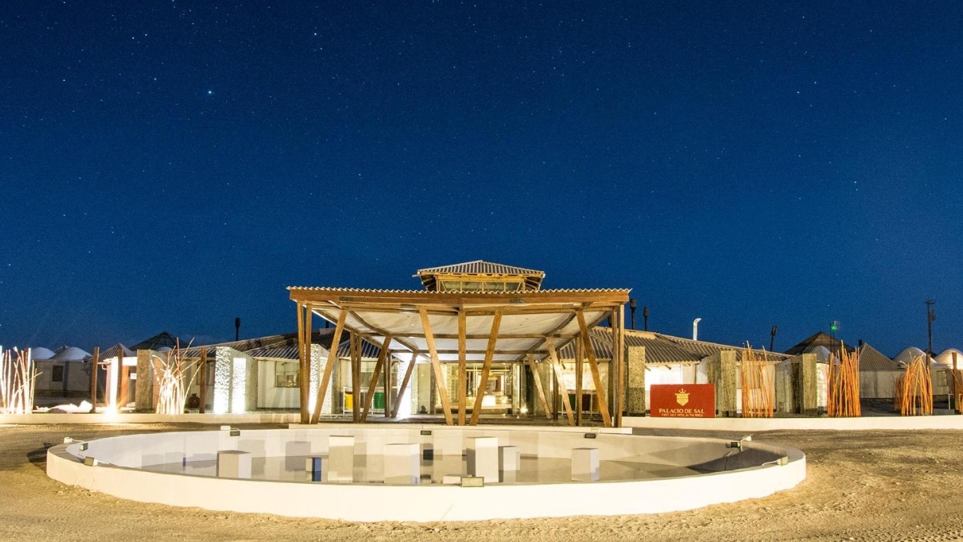 Fachada do Palácio de Sal é imponente e gera curiosidade - Divulgação