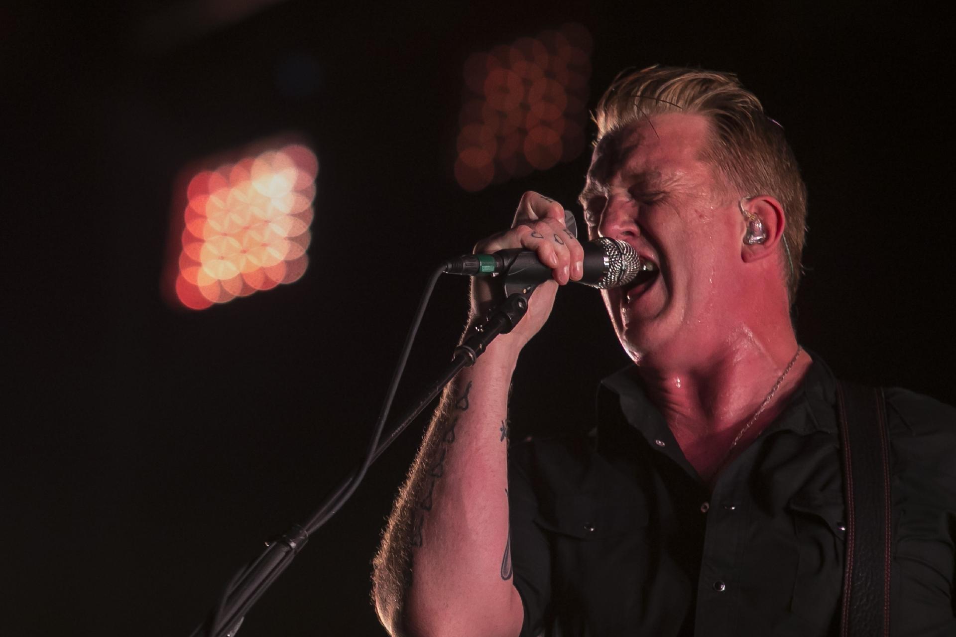 O Queens of the Stone Age veio cinco vezes: no Rock in Rio de 2001 e no de 2015, no festival SWU de 2010, no Lollapalooza 2013 e em shows solo em 2014. - Bruna Prado/UOL