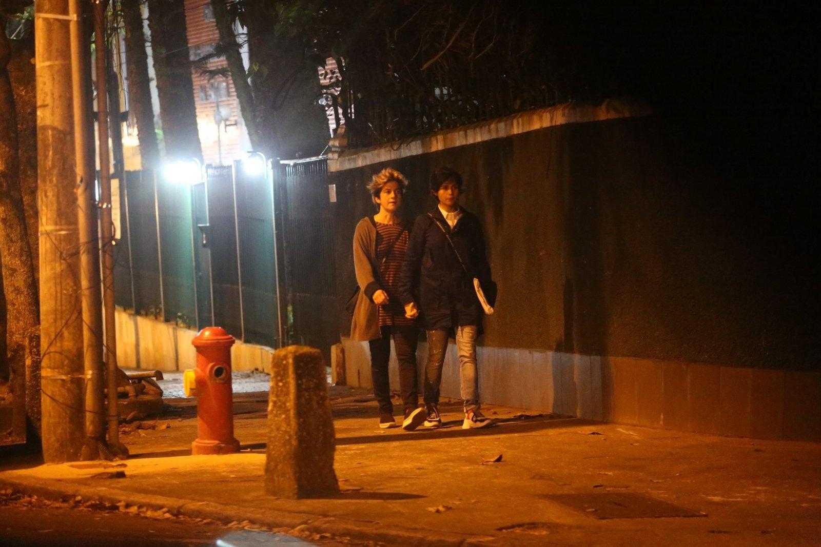 Nanda Costa curte noite de sábado (15) no Rio acompanhada da namorada Lan Lanh - Thiago Martins/AgNews