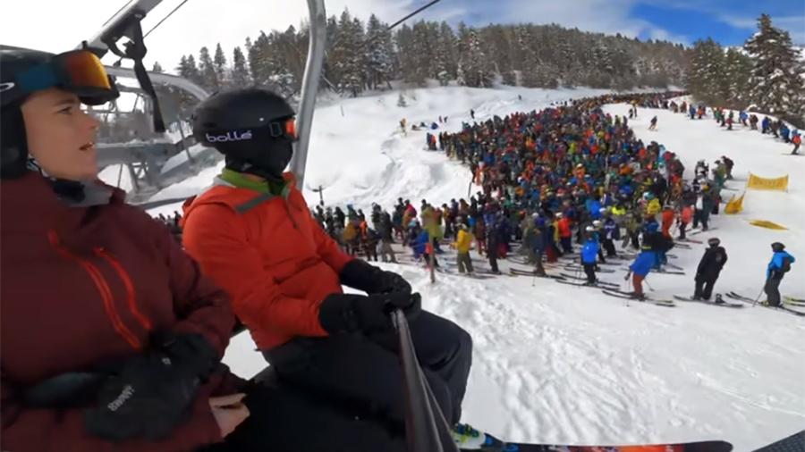 Vídeo divulgado em rede social mostra a superlotação em estação de esqui em Vail, nos EUA - Reprodução