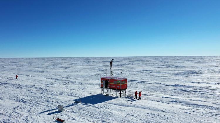 Cientistas na Criosfera 1, base científica instalada na Antártica e a 670 km do polo sul - Arquivo pessoal - Arquivo pessoal