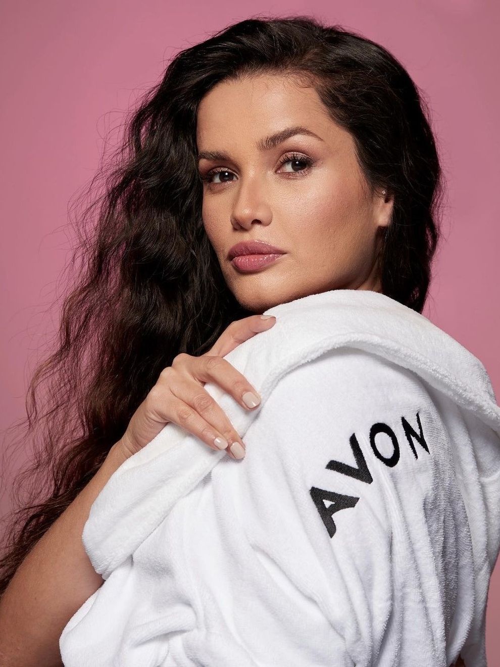 Avon lança Bonita, coleção limitada com produtos selecionados pela Juliette  Freire