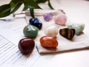 Sonhar com cristais: o que cada pedra significa e qual mensagem passa