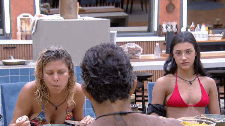 A Fazenda 2022: Bia lembra vida antes de reality - Reprodução/Playplus - Reprodução/Playplus