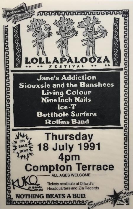 Anúncio da primeira edição do Lollapalooza mostra os sete artistas que se apresentaram no Compton Terrace, próximo a Phoenix, no Arizona, no dia 18 de julho de 1991