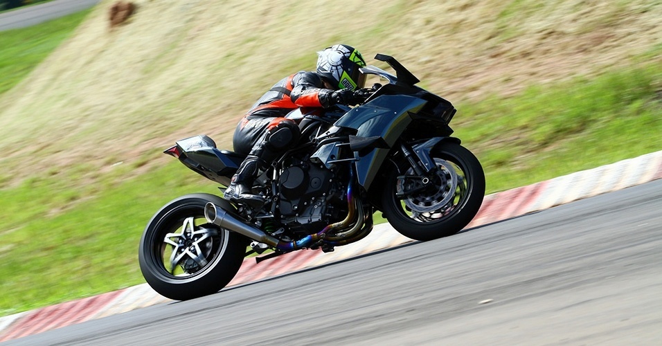 Kawasaki Ninja H2R - Mario Villaescusa/Infomoto