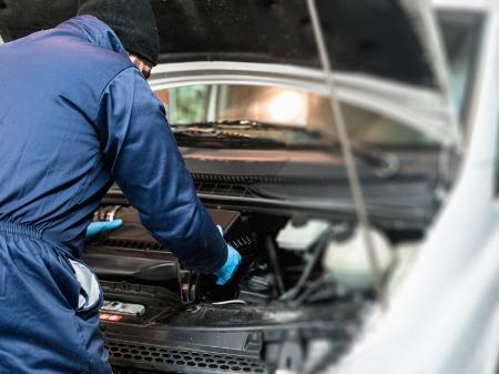 A intenção é boa, porém existem cuidados com carro que na prática causam mais desvantagens do que vantagens; confira - Getty Images