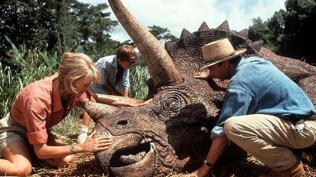 O que é científico - e o que é invenção - em 'Jurassic Park' - BBC