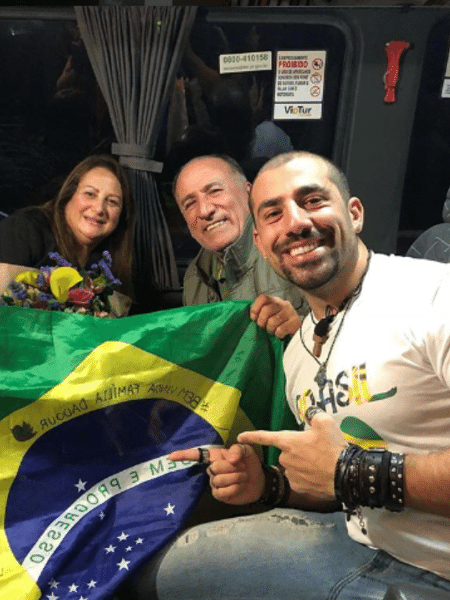 Kaysar comemora chegada de sua família ao Brasil - Reprodução/Instagram