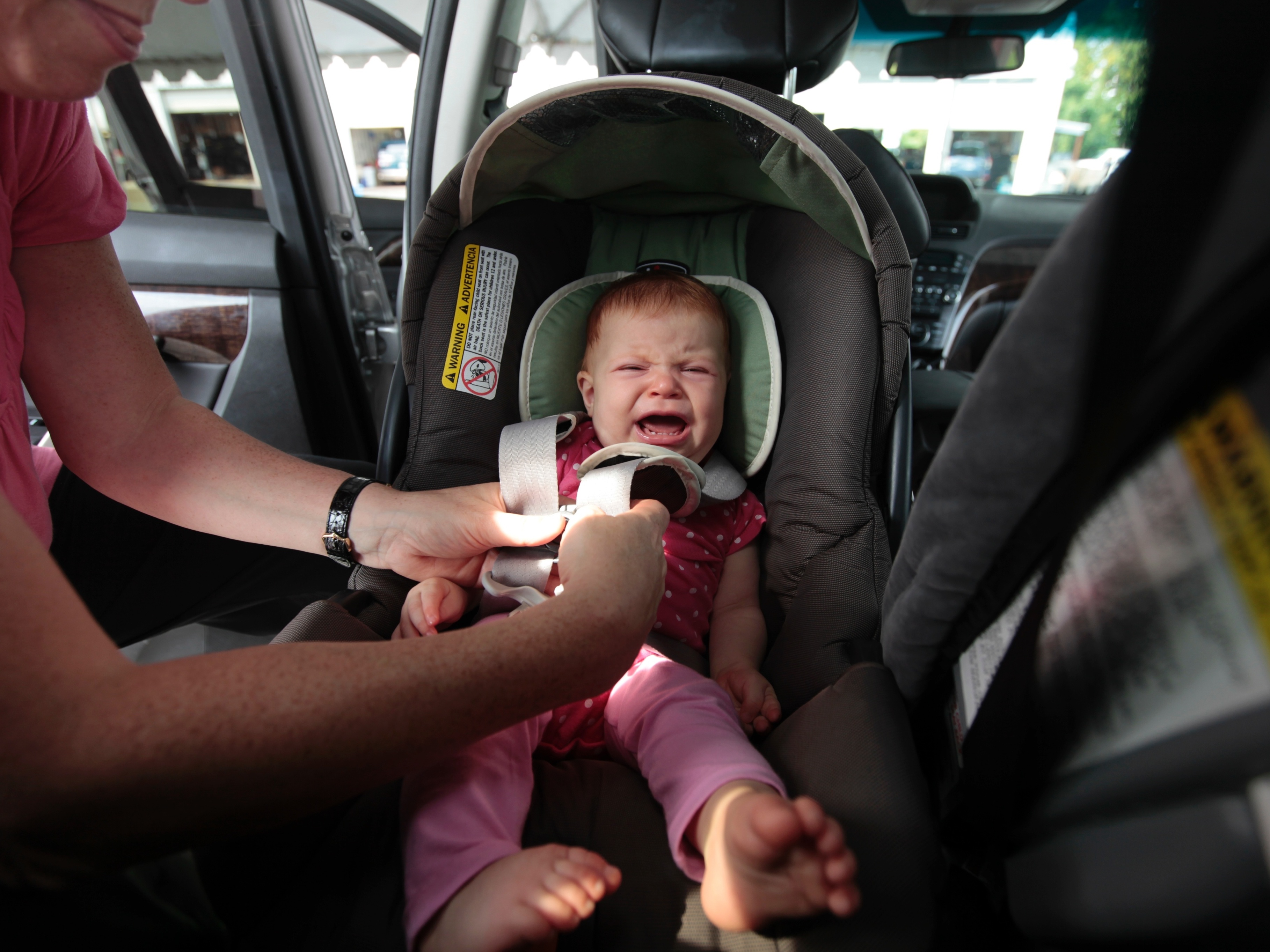 Cadeirinha de bebê para carros 2024: idade, como usar