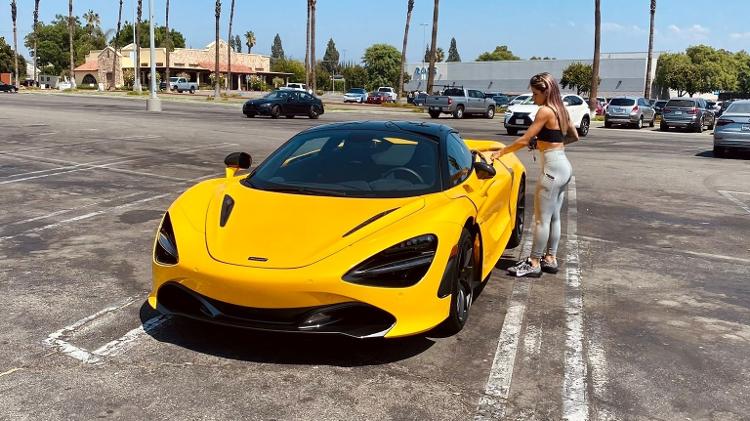 Letícia Bufoni e seu McLaren 720S - Reprodução - Reprodução