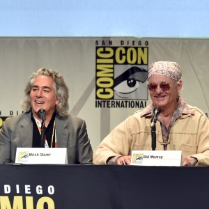 9.jul.2105 - Com um figurino de rock star, o ator Bill Murray participa pela primeira vez da San Diego Comic-Con para promover a comédia "Rock the Kasbah" - Kevin Winter/Getty Images/AFP