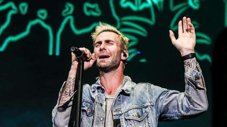 17.mar.2016 - Adam Levine, vocalista do Maroon 5 se apresenta no Allianz Parque, em São Paulo - Lucas Lima/UOL - Lucas Lima/UOL