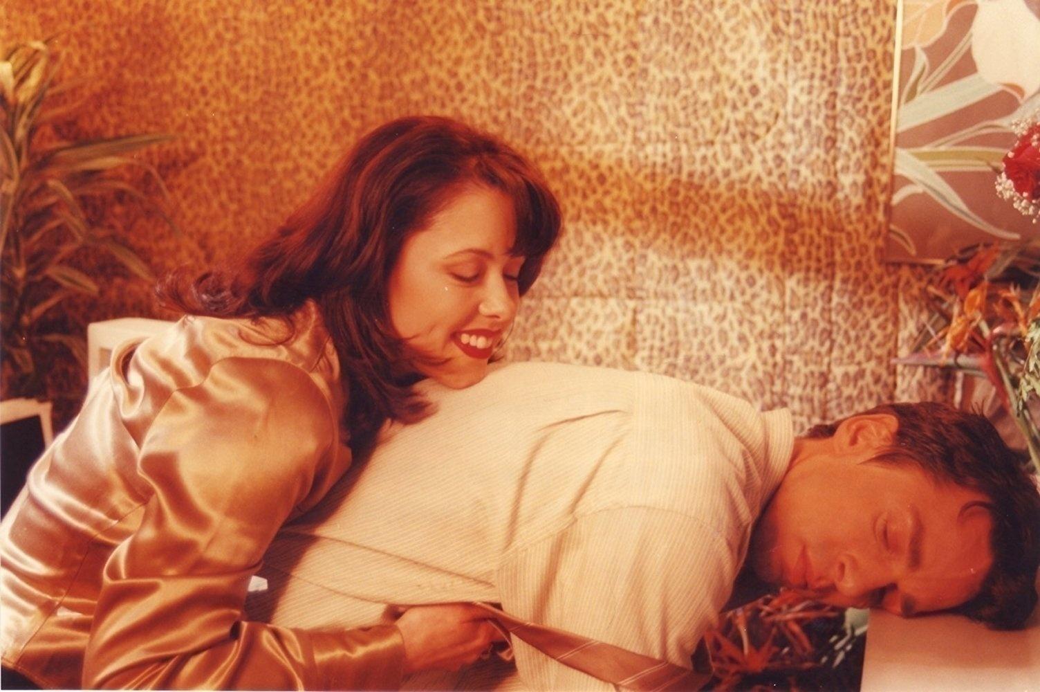 Cena de "Strippers" (2000) - Divulgação