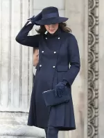 Esmalte nude, não tirar o casaco em público e outras 9 regras de moda que a  família real precisa obedecer - Vogue