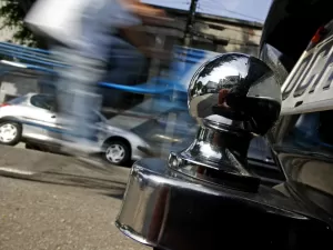 Acessórios ilegais: 5 itens que brasileiro instala no carro e são proibidos