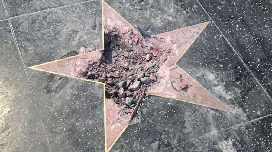 Estrela de Donald Trump na Calçada da Fama é vandalizada - Reprodução/Twitter