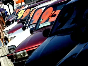 'Caneta dedo-duro' ajuda compradores de carros a fugir do vendedor pilantra