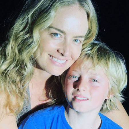 Angélica posou com filho do meio, Benício, para comemorar 13 anos do menino - Reprodução/Instagram/@angelicasky