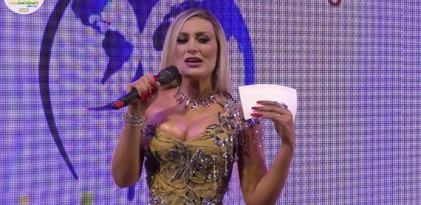 Miss Bumbum: Andressa Urach mostra colar com nome do marido - Vimarsana News