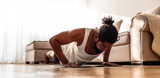 Não consegue fazer flexão de braços? Veja como melhorar no exercício - 07/08/2021 - Vimarsana News