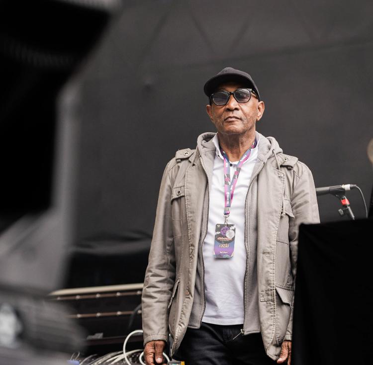 Luizão, criador da Chic Show, trabalha nos bastidores do festival que celebra 50 anos da festa black mais importante de SP