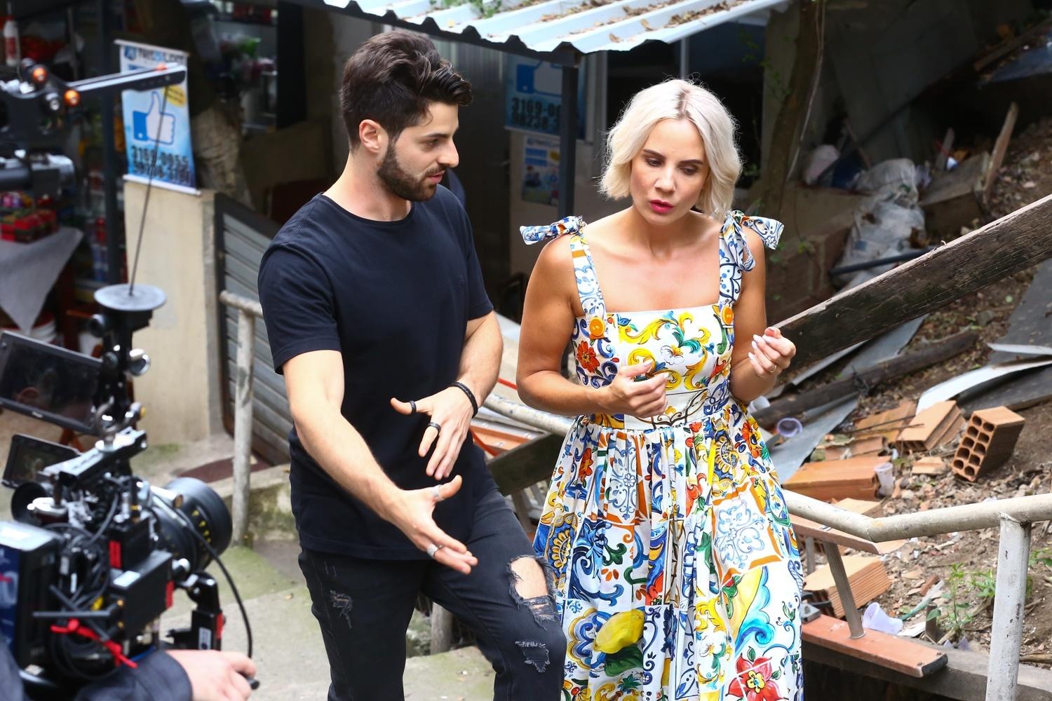 O DJ Alok gravou neste final de semana o clipe da música "Favela" com a cantora norueguesa Ina Wroldse, na comunidade de Tavares Bastos, no Rio de Janeiro - Roberto Filho/Brazil News